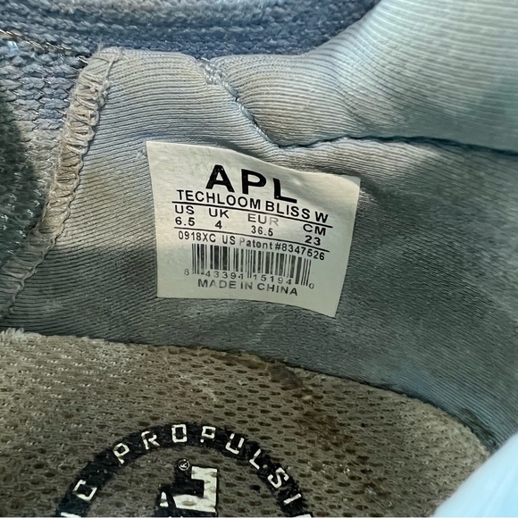 APL Techloom Bliss Sneaker Mesh Knit Light Blue Slip On Womens Sz 6.5 Eur 36.5 - Picture 6 of 15